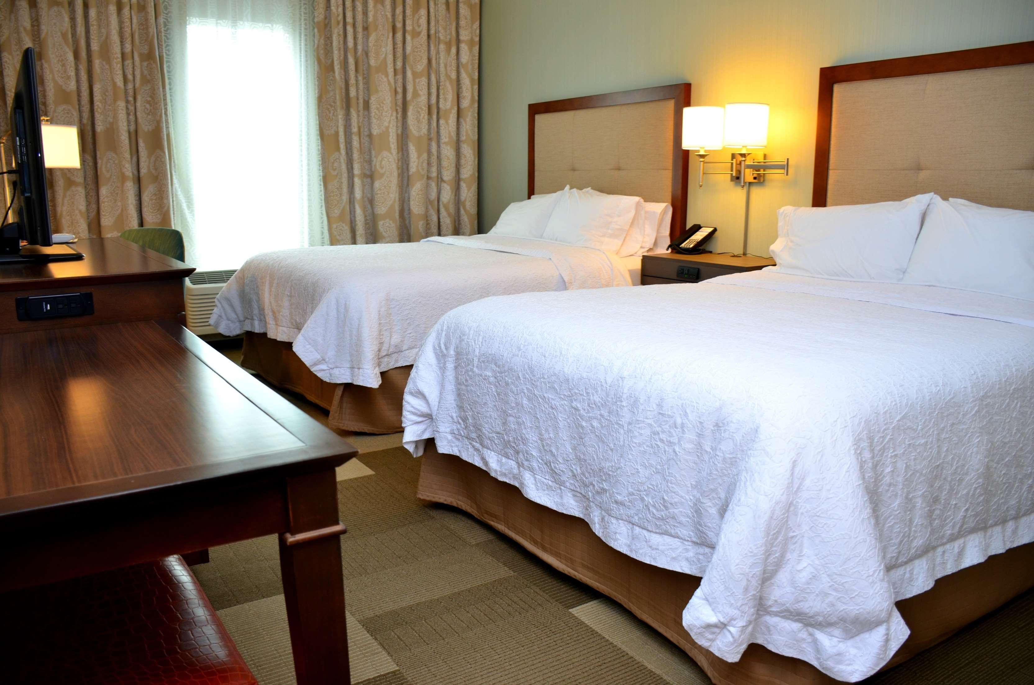 Hampton Inn & Suites - Деленд Экстерьер фото