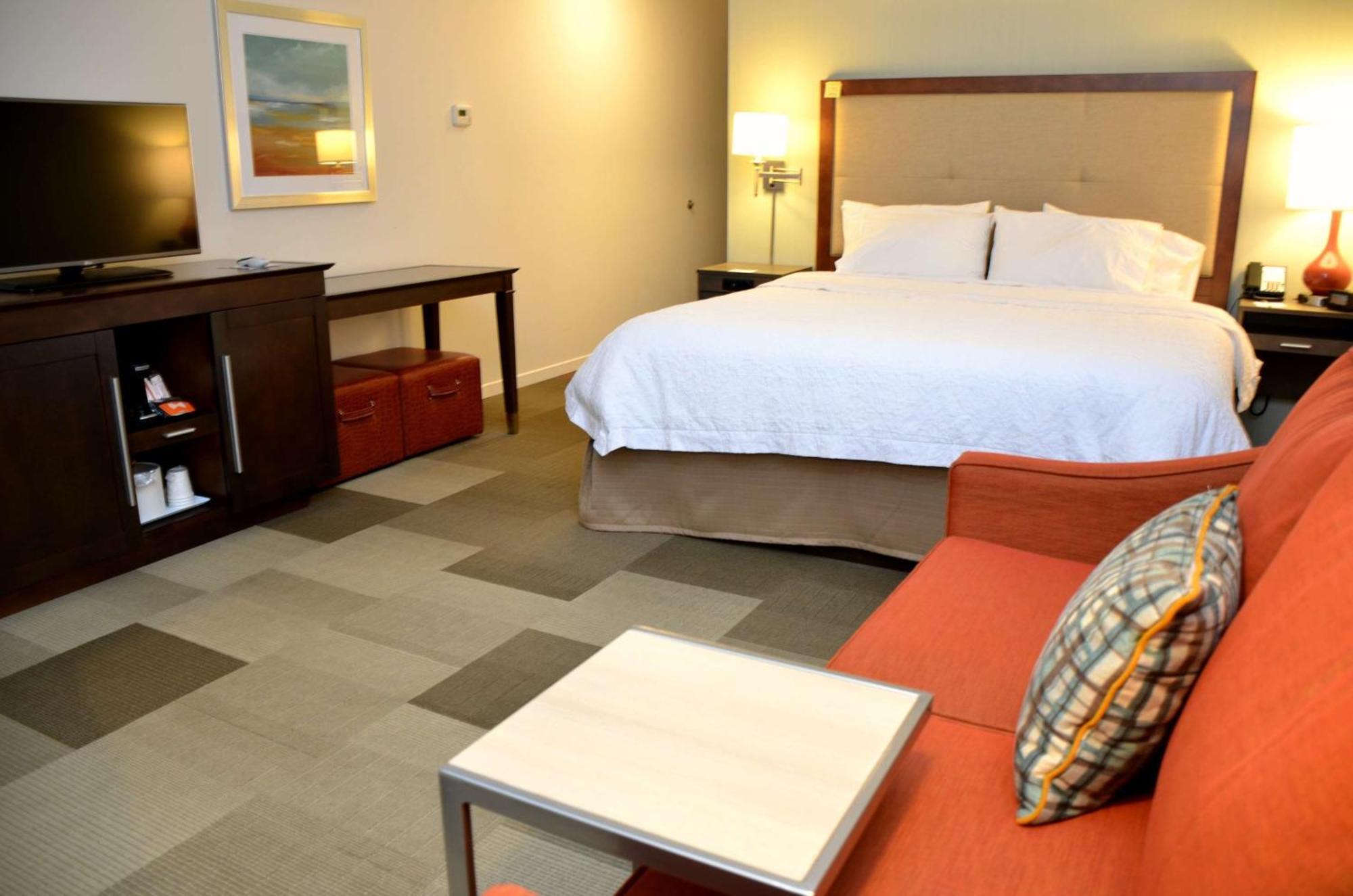 Hampton Inn & Suites - Деленд Экстерьер фото