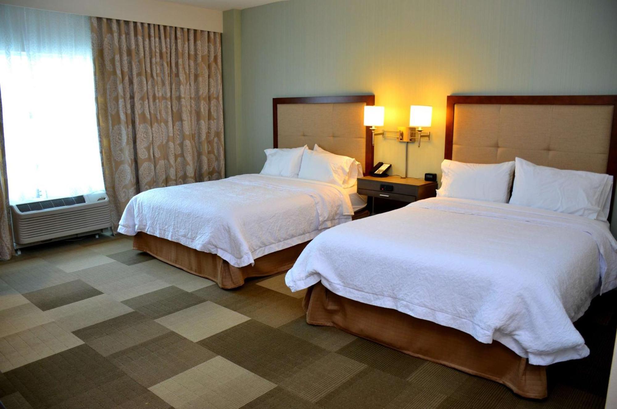 Hampton Inn & Suites - Деленд Экстерьер фото
